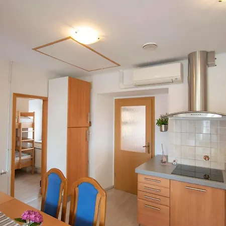 Apartma Bajc Apartment *